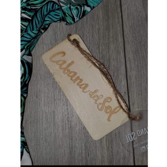 Cabana Del Sol Sz M All A-Flutter 1-piece women's green and white Swimsuit - Picture 8 of 9